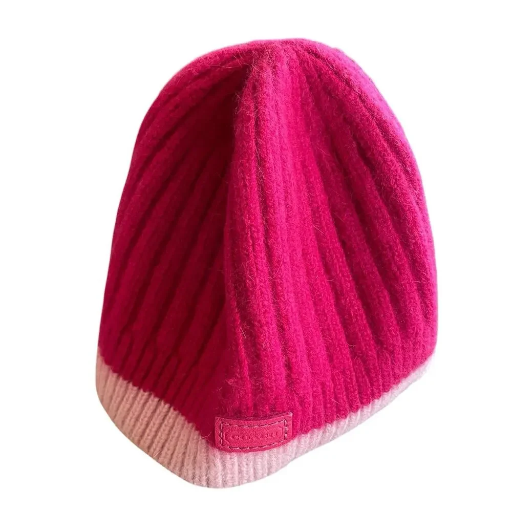 COACH KIDS One Size Pink Cashmere Angora Wool Knit Beanie Hat Leather Logo Patch